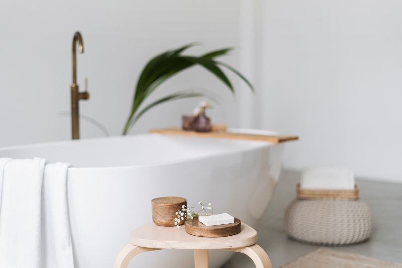 Best Bathtub Refinishing Contractors in Bellefontaine, OH